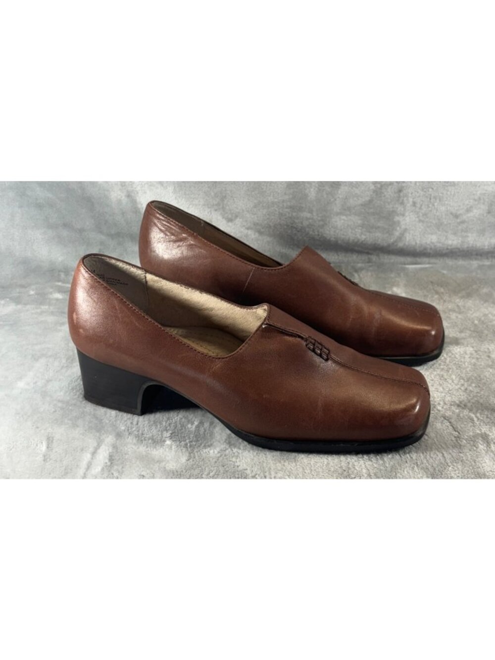 Strictly Comfort Shoes Women's 7M Brown Leather Heels Casual Work Dress Shoes